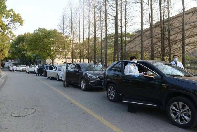 院士送盒饭！“史上最卷外卖天团”火了