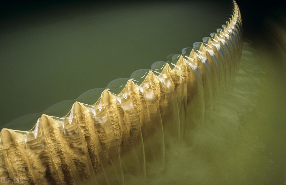 慢读双语短文020 SPRING AND A GIRL 春天和姑娘