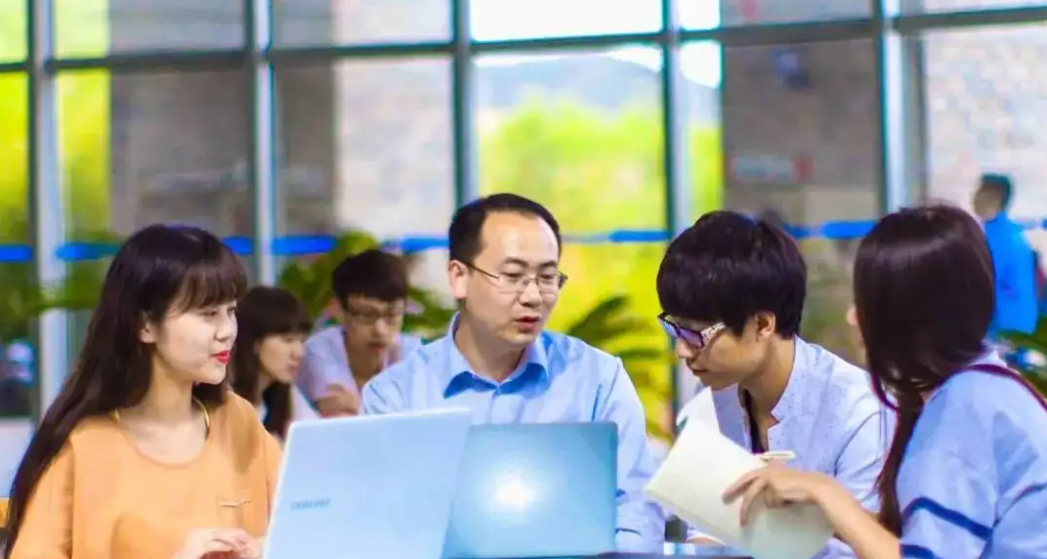 数学成绩差尽量避开的专业，虽然就业前景很广阔，但学习会很吃力