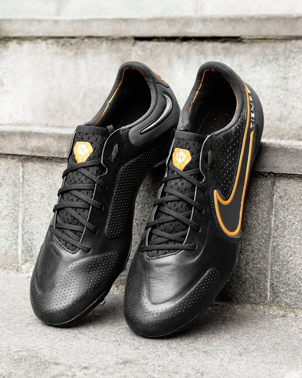 nike足球鞋(耐克新配色Tiempo Legend 9足球鞋上市)