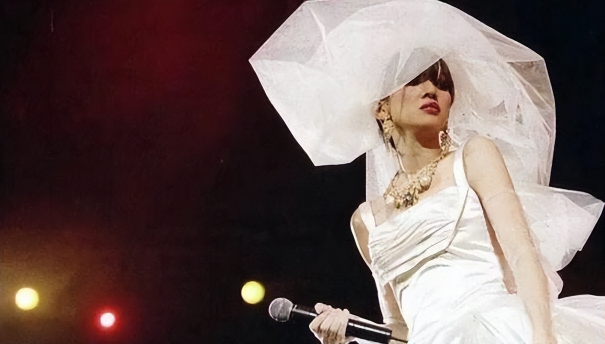 盘点圈内10对“走向陌路”的姐妹花，3对因为男人，各有各的故事