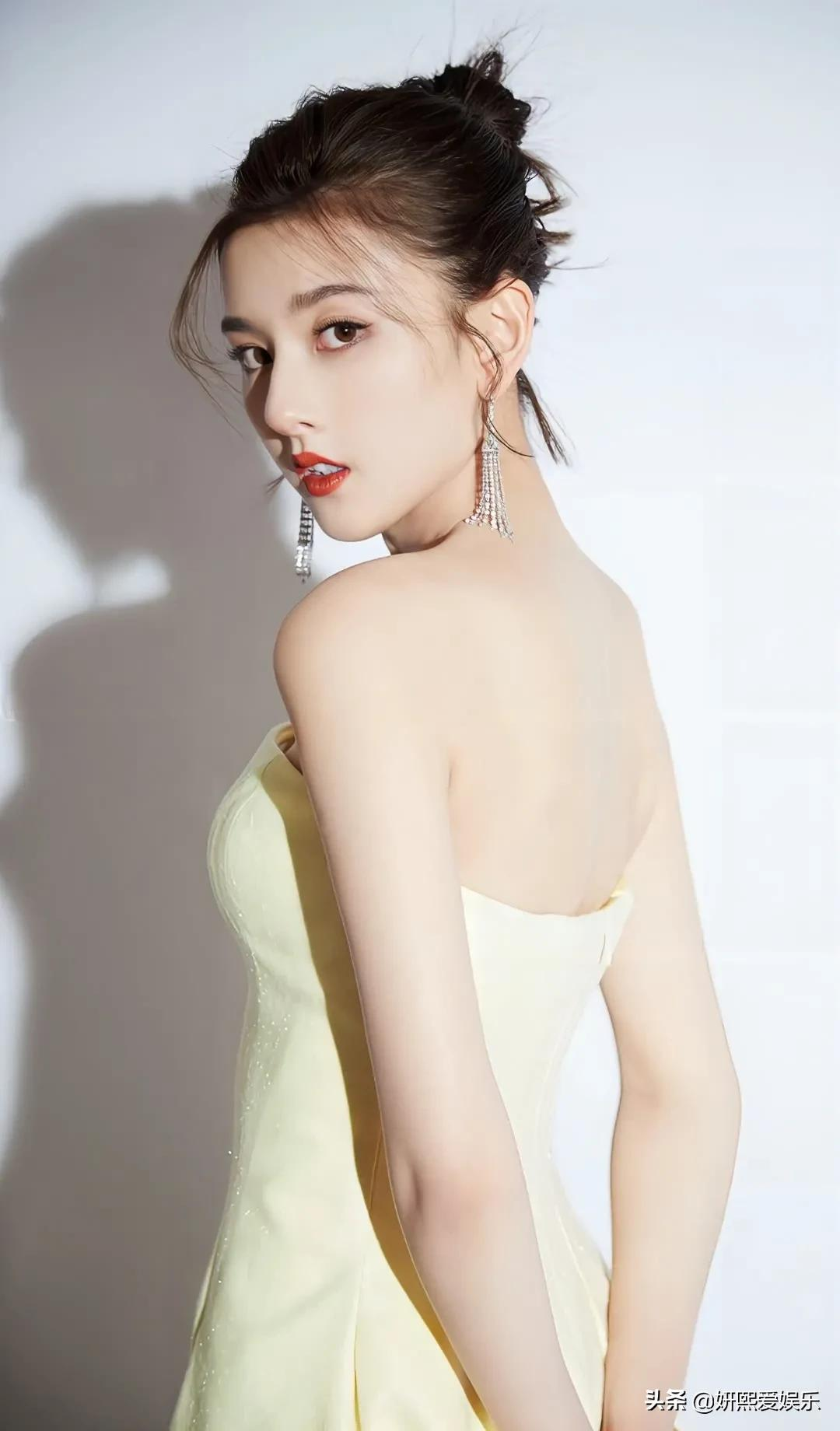 宋祖儿，清纯甜美，漂亮可爱