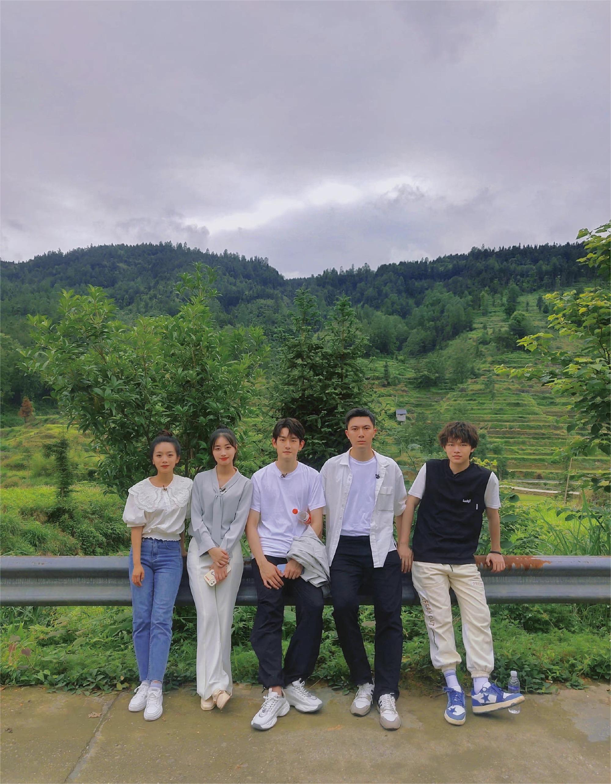 《初入职场的我们》法医季正式收官，风起时再遇，花开时再聚