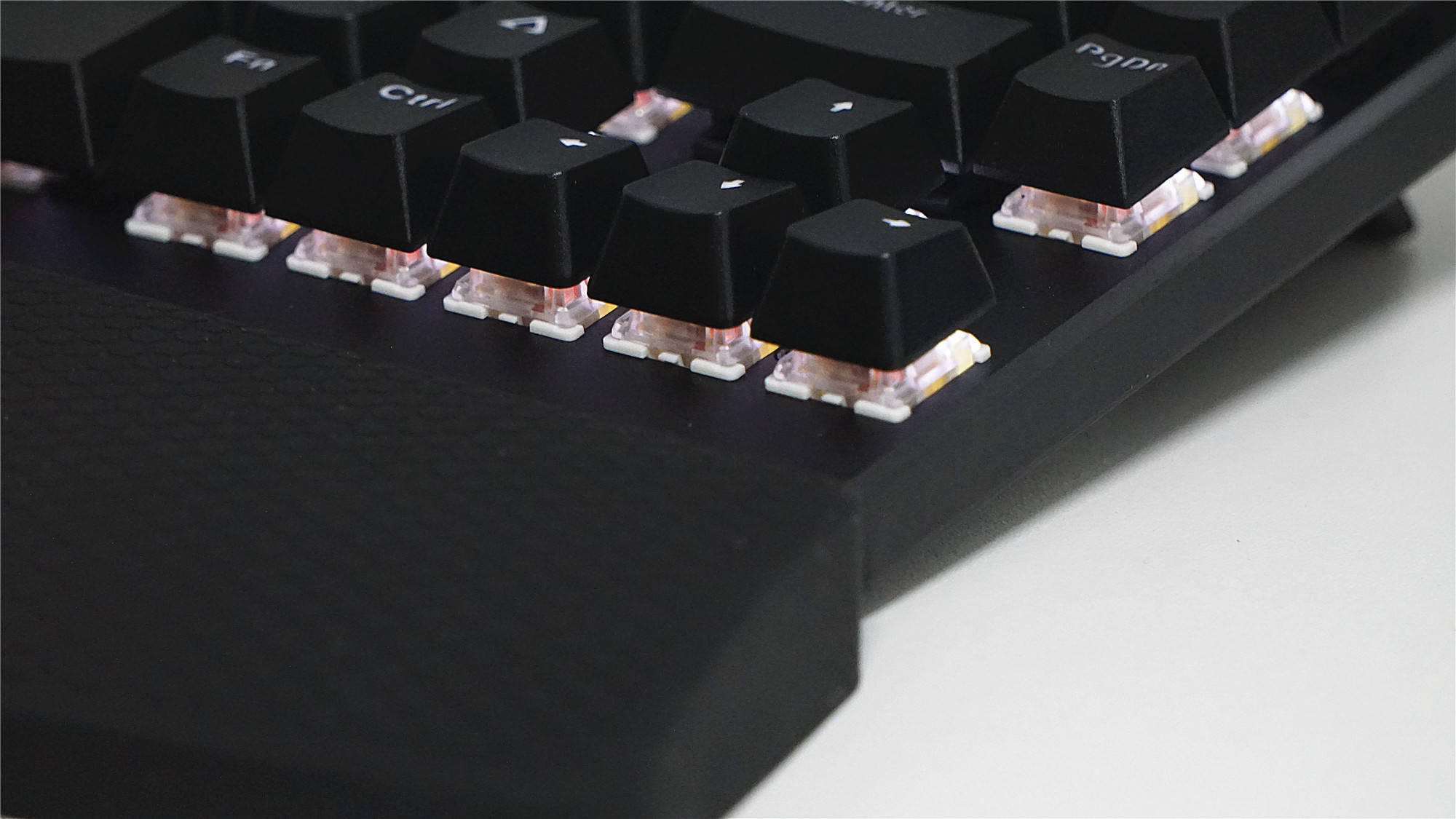 盲打键盘，盲打键盘人体工学机械键盘评测？