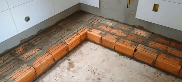 日子过久了才发现，看似合理的厨房设计，却是无数中国家庭的痛点