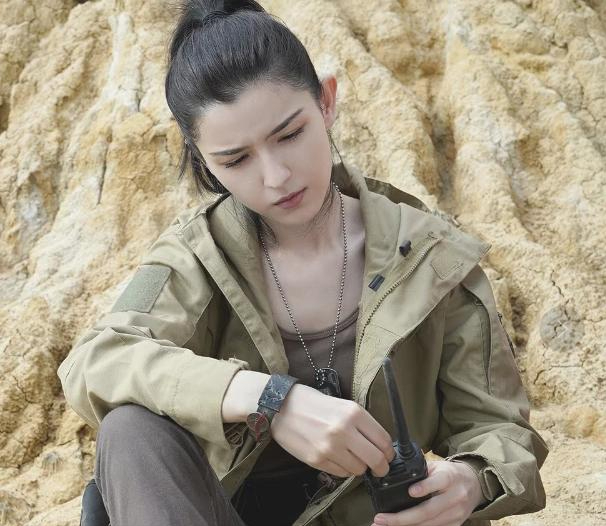 古装VS现代堪称“换头”！多演点古装戏吧，我能磕一辈子