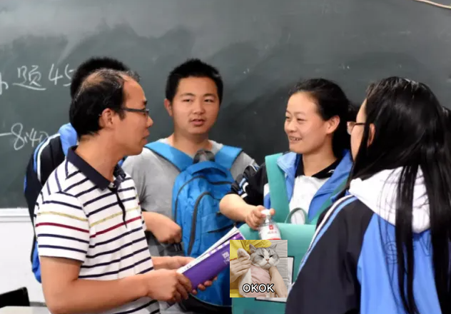 高三学生模拟考试590分左右，还能考上985高校吗？班主任给出答案