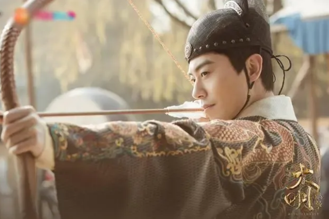 穿飞鱼服我只服这11位男星！穿上后个个化身为万人迷，霸气侧漏