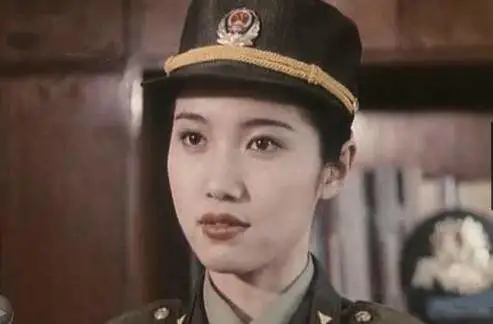 颜丙燕:被称男版富大龙,曾为母亲疯狂恋爱,用爱让母亲多活5年