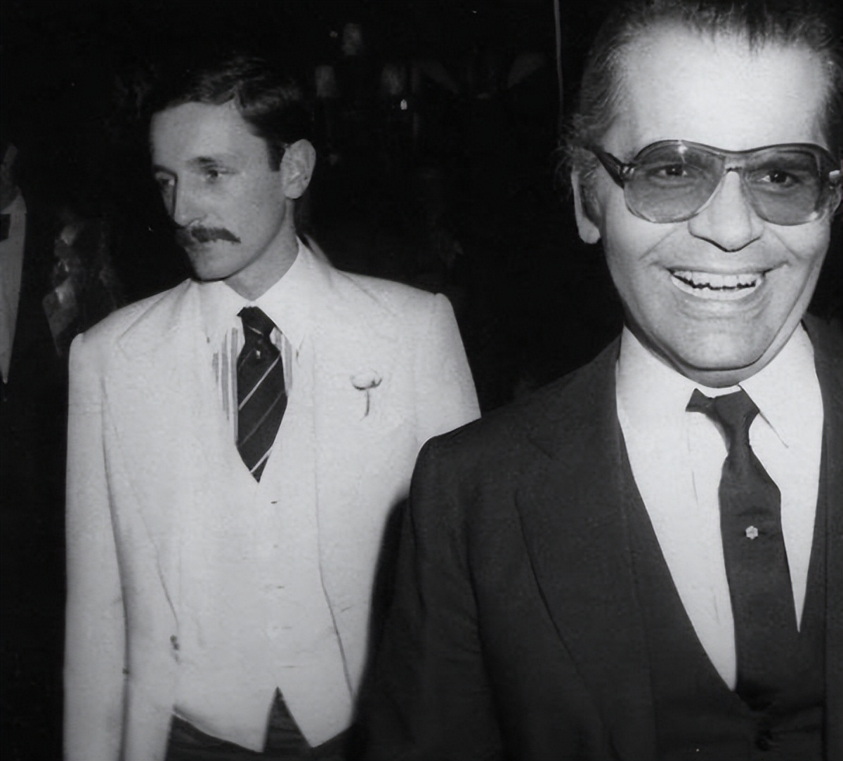 老佛爷和圣罗兰：年少成名亦敌亦友，却因同一个花美男陷入三角恋