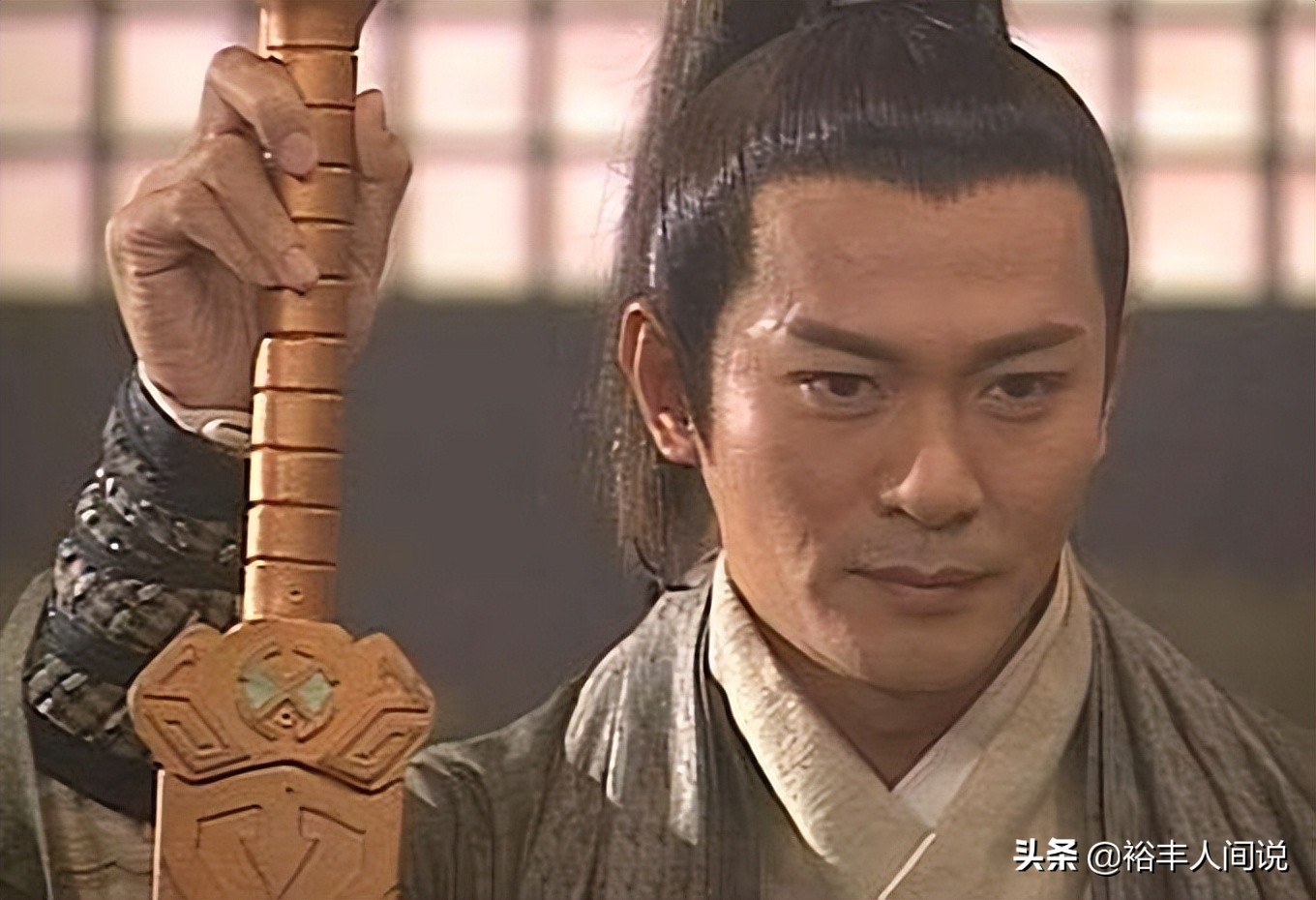 59岁江华事业遭受打击！加入直播带货半年，疑因销量惨淡宣布结业