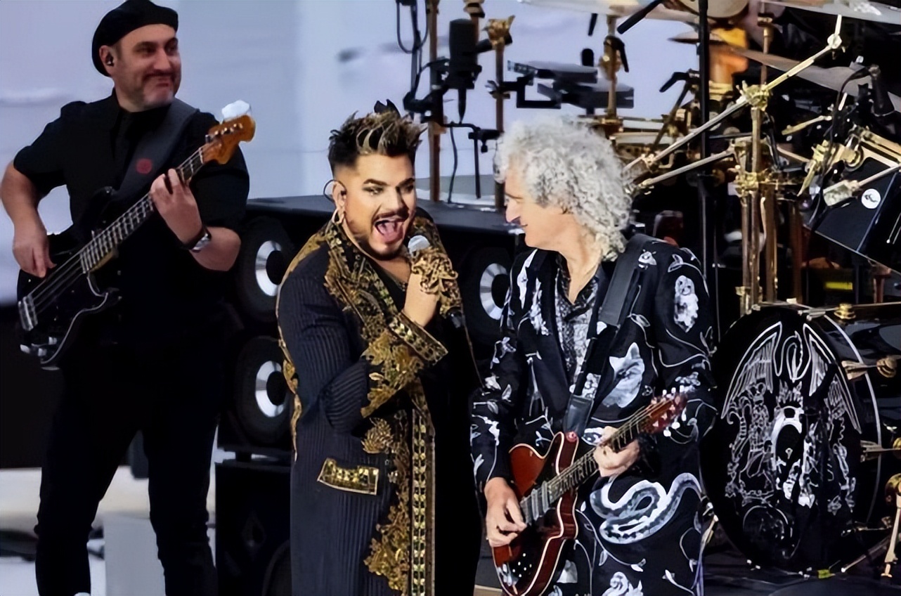 阿黛尔和哈卷拒绝出席白金汉宫音乐会，英媒：确实“怠慢”了