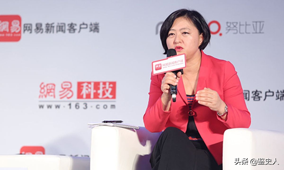 刘强东“背后的三个女人”：除了章泽天，另外两个也是京东的贵人