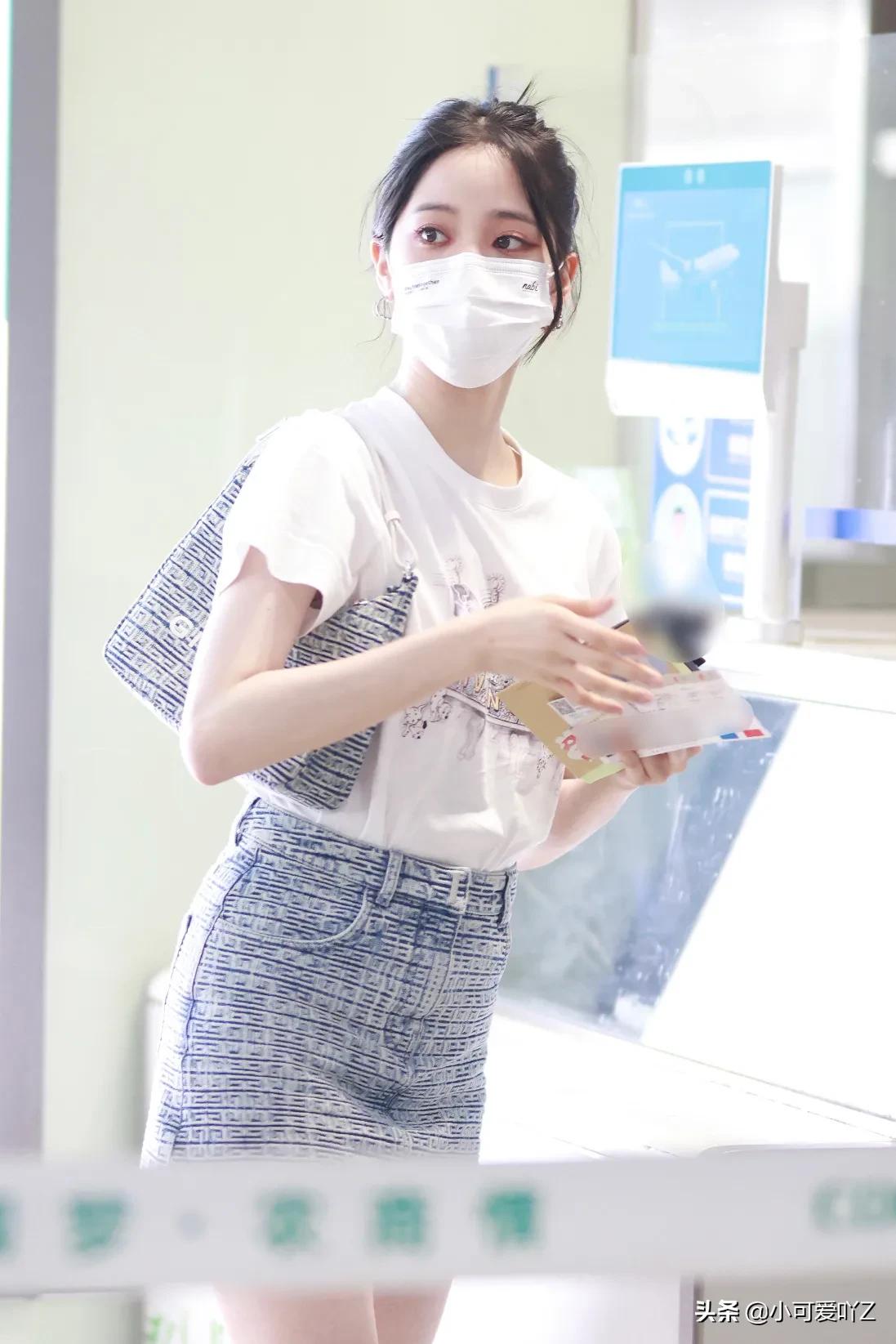 欧阳娜娜，火热的夏天，清凉酷酷的女孩