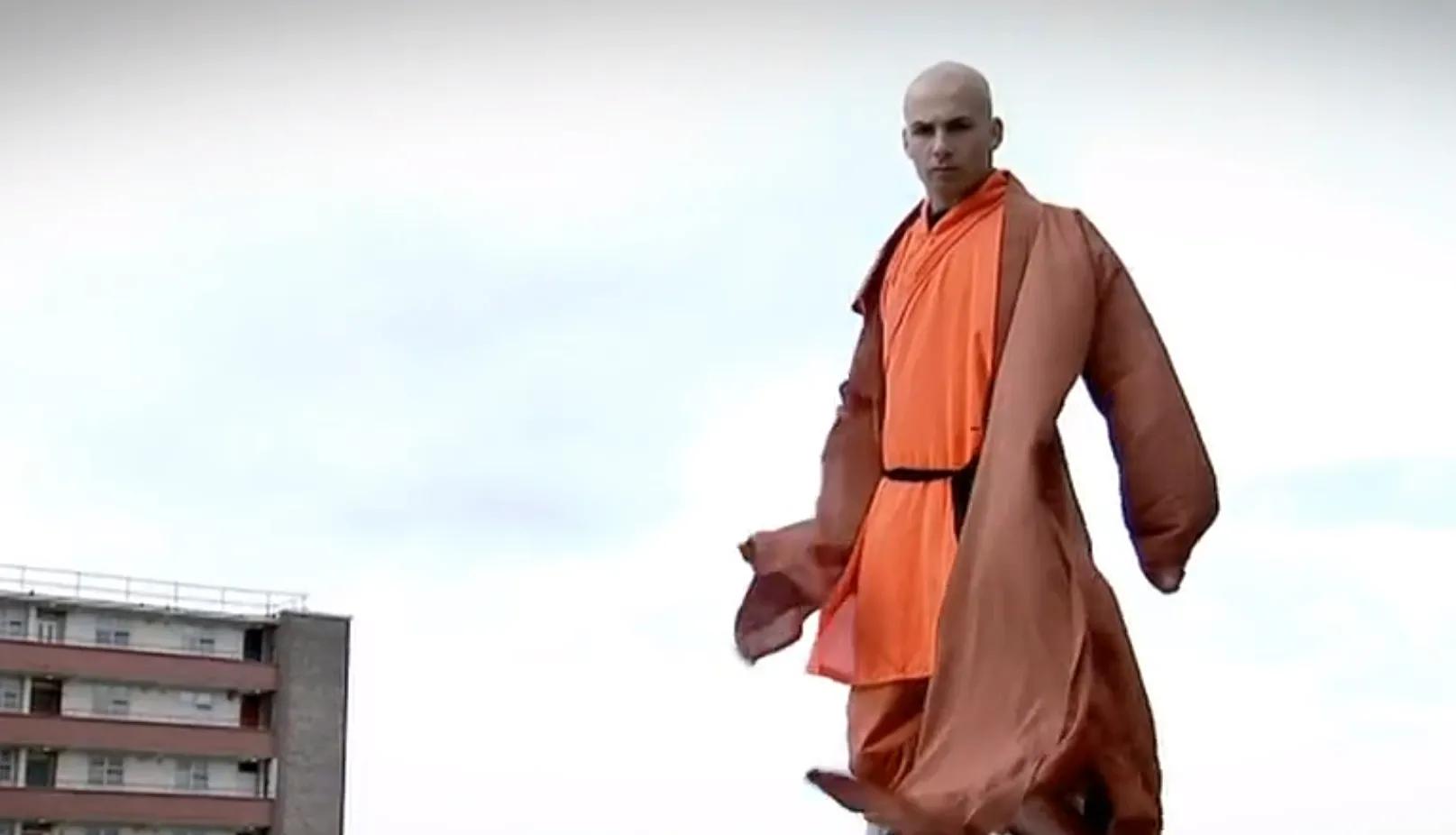 少林功夫有多神奇？英国混混被送到中国学功夫，仅需一周脱胎换骨