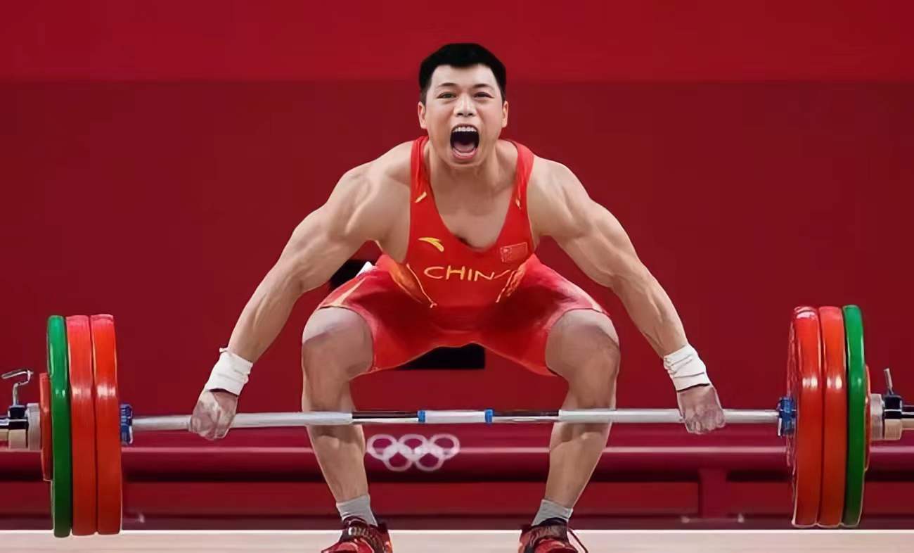 28岁的他又一次向世人展现了他的实力与毅力,世界冠军这个头衔背后的