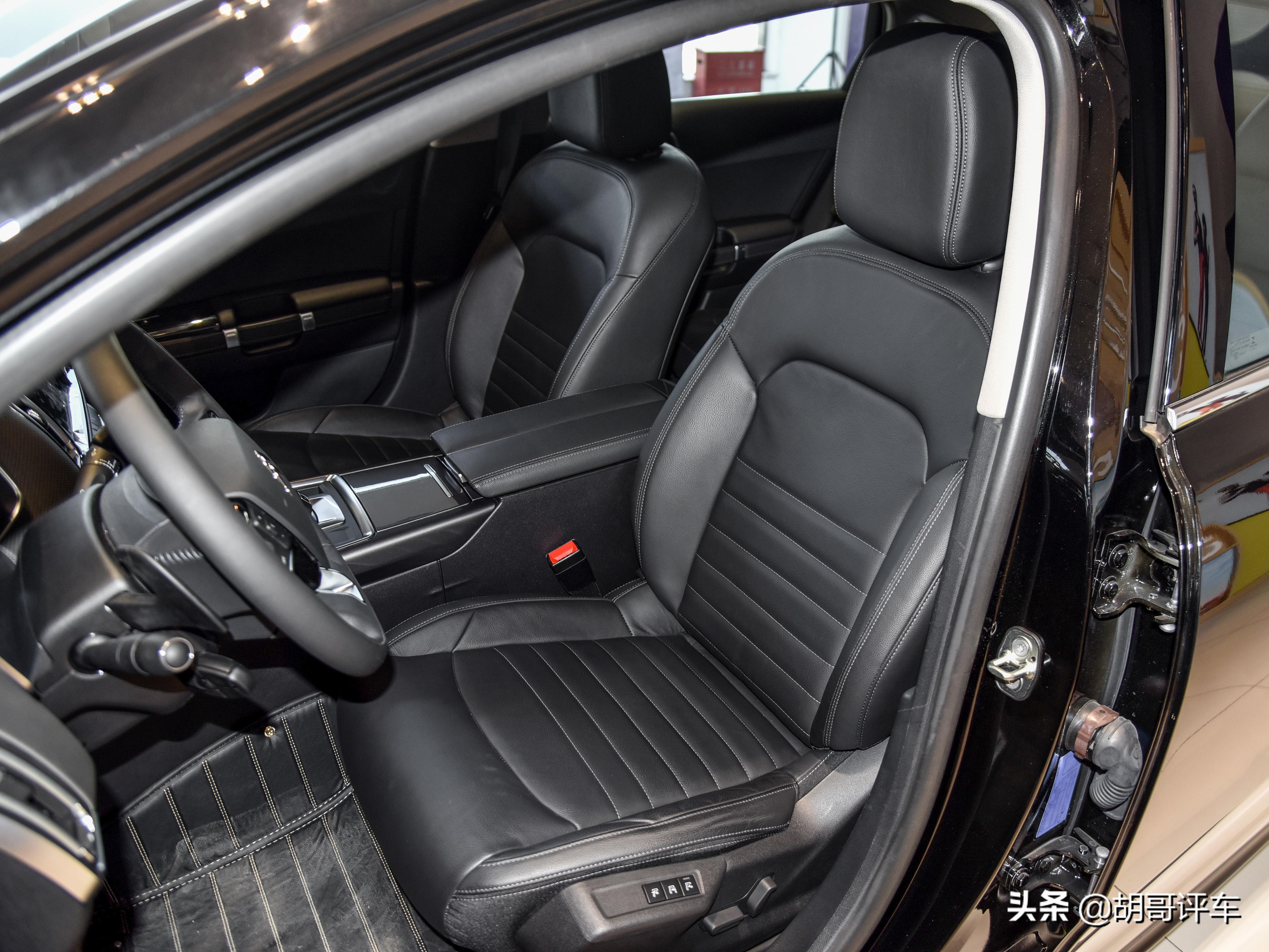6.4L/100km，后排空间大，自动大灯，一键启动，实拍雪铁龙C6