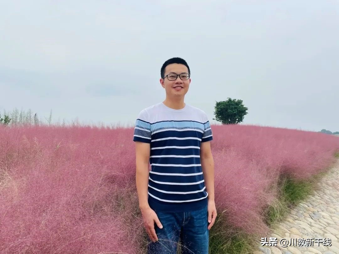 高职教坛一颗闪亮的星——记四川航天职业技术学院教师刘星