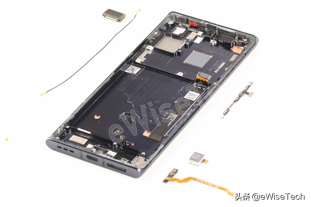 E拆解：全能型选手努比亚 Z40Pro，内部倒是中规中矩