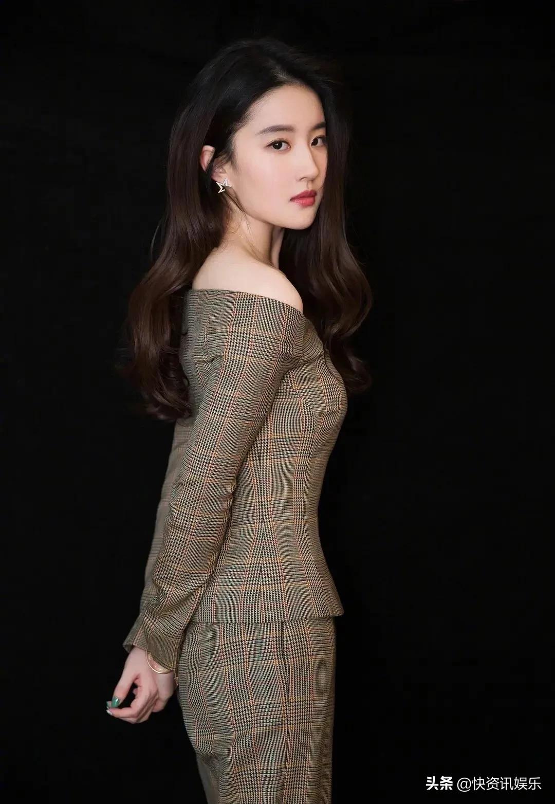 刘亦菲这9套时尚，可美、可仙、可甜、可酷、可飒的她