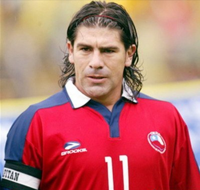 腾飞的安第斯雄鹰：智利足球历史最佳阵容，“双萨”和桑切斯领衔