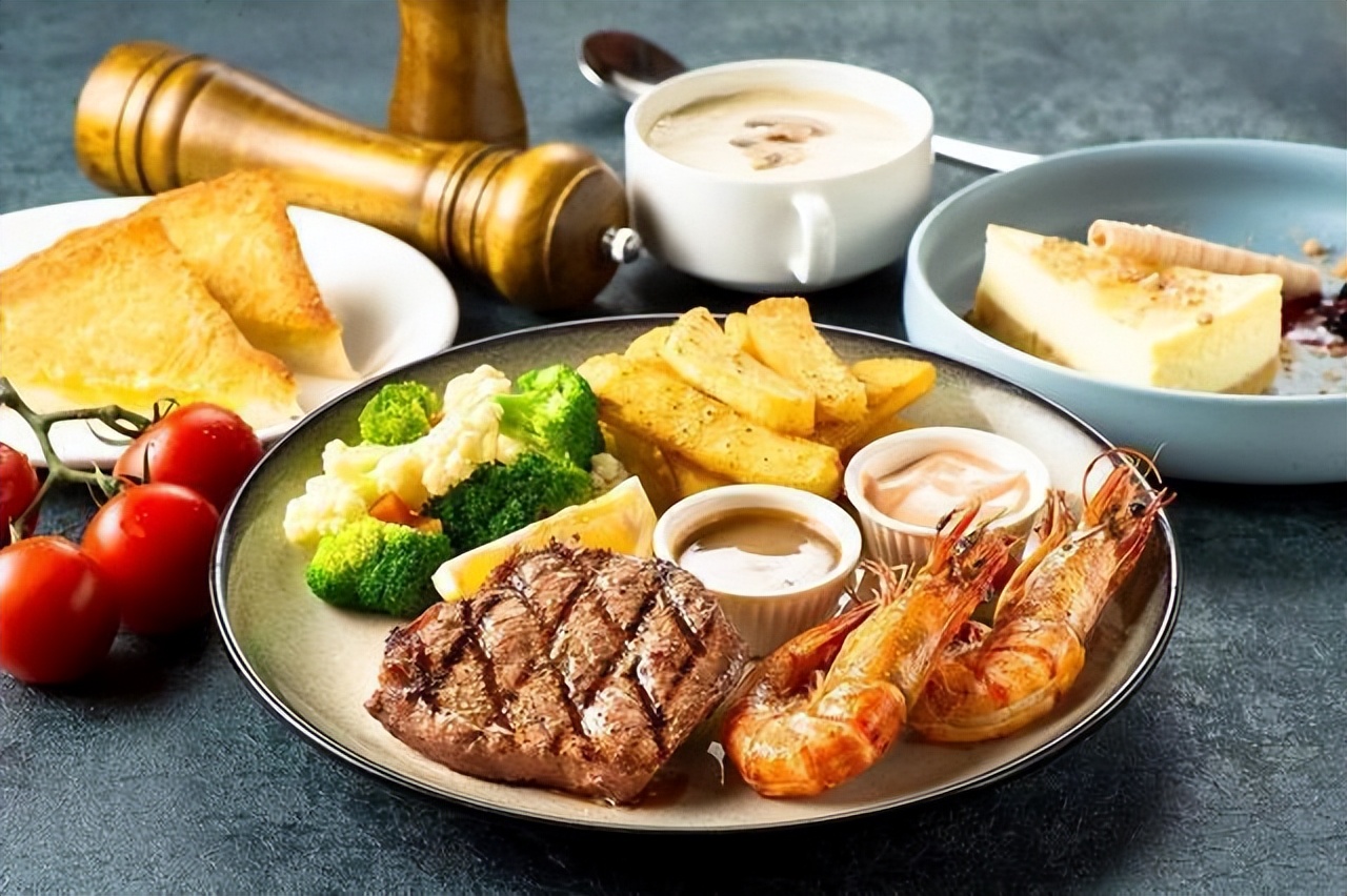 走路时膝盖突然“软”一下，是咋回事？3个原因及时调理