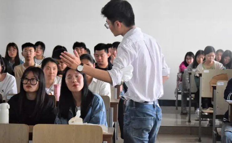 13年前，江西“高考状元”黎力抢劫银行被判10年，如今现状如何？