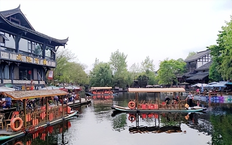 川西北行三：晨凭吊地震遗址双流览黄龙溪（图文）