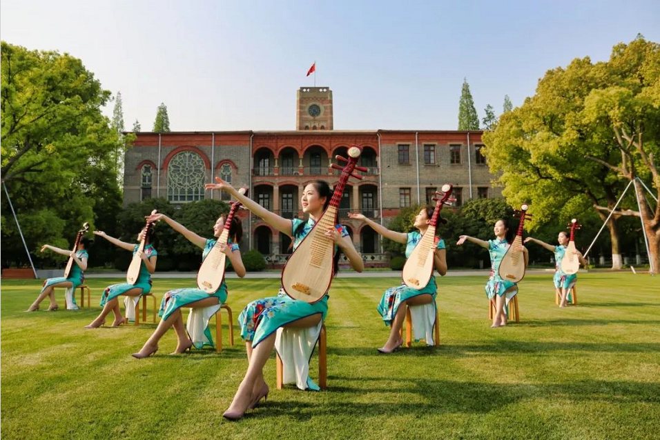 一班走出三院士、还坐拥“全国最美”盛誉！江苏这所双一流吸引世界目光！