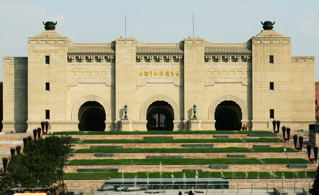 “最美车站”现身，2022上海网红打卡圣地，乘着地铁去旅行...