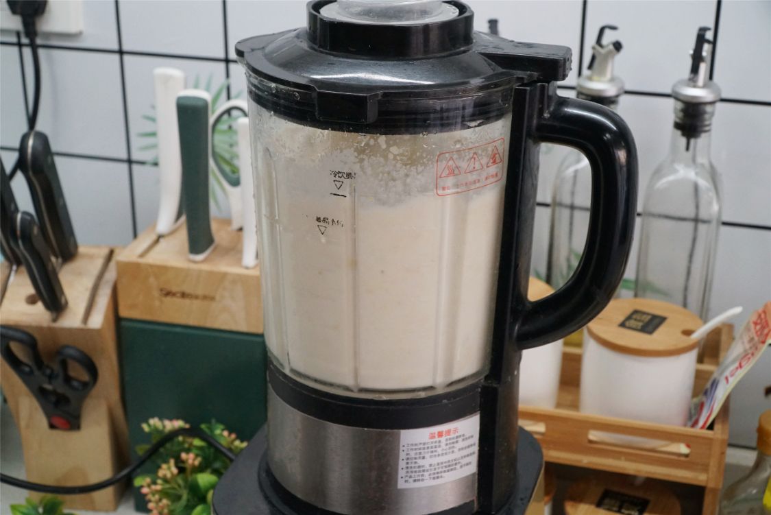豆腐脑不用出门买，一碗黄豆做3碗，好吃简单，早餐全家吃饱吃好