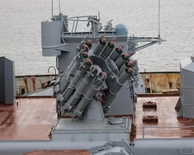 �����Ա��ˣ�������Ǳͧ�������̽�����������׷ɱ�������Ӵ�