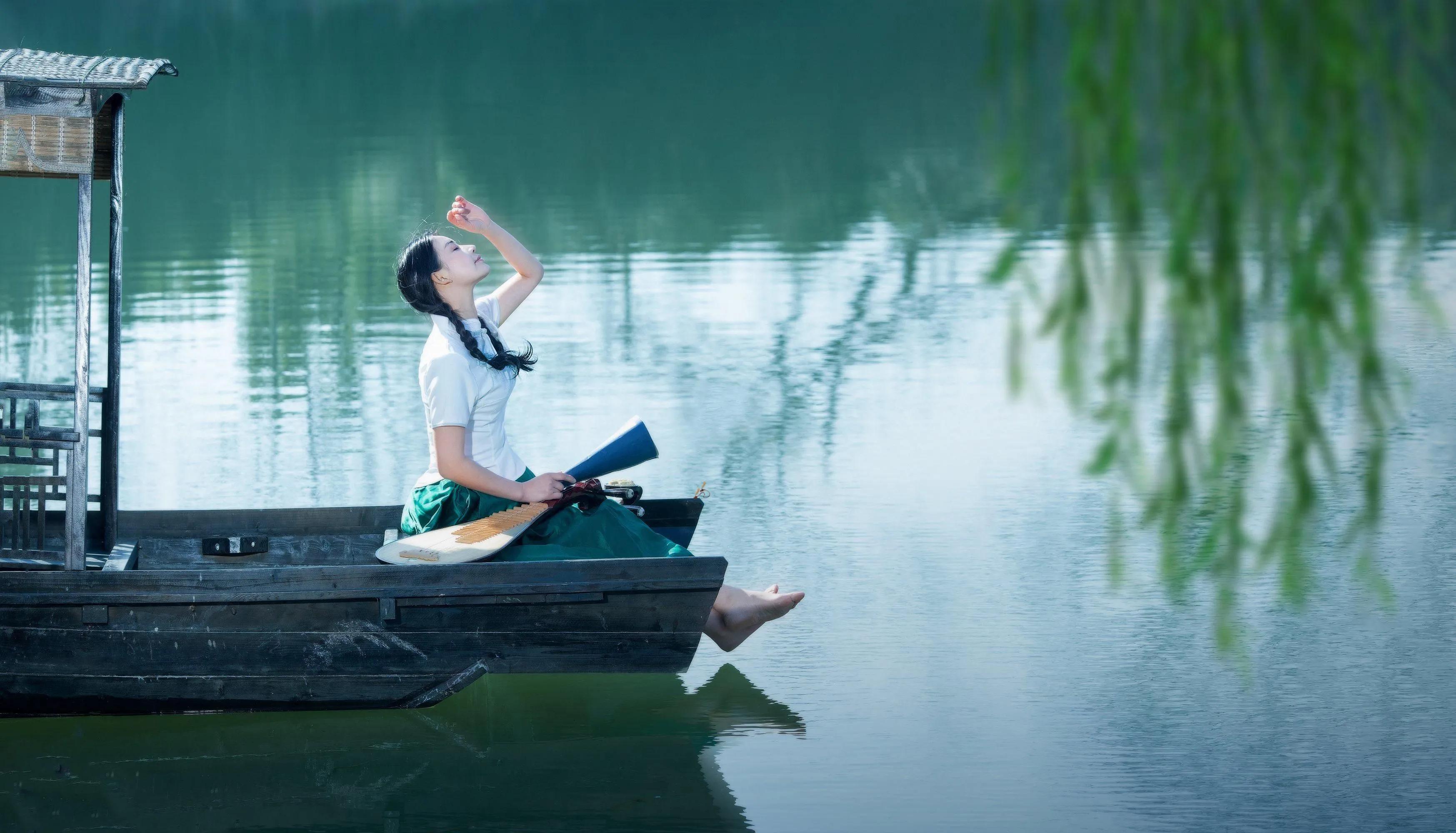 春雨绵绵中，一醉在江南