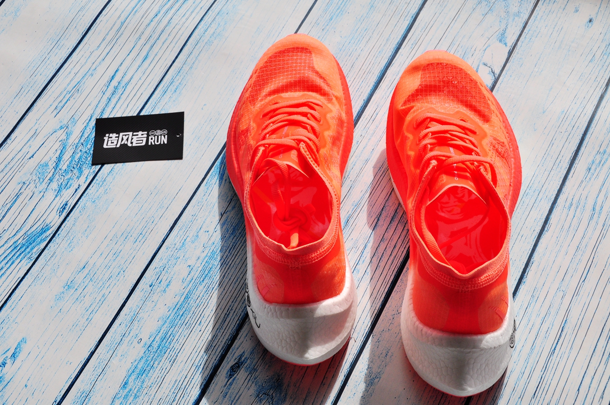 咕咚全掌碳板跑鞋42K，让“造风者”尽情去RUN