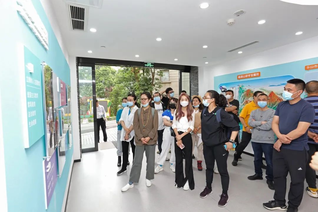 感受峨眉魅力 川渝媒体峨眉山采风行圆满结束