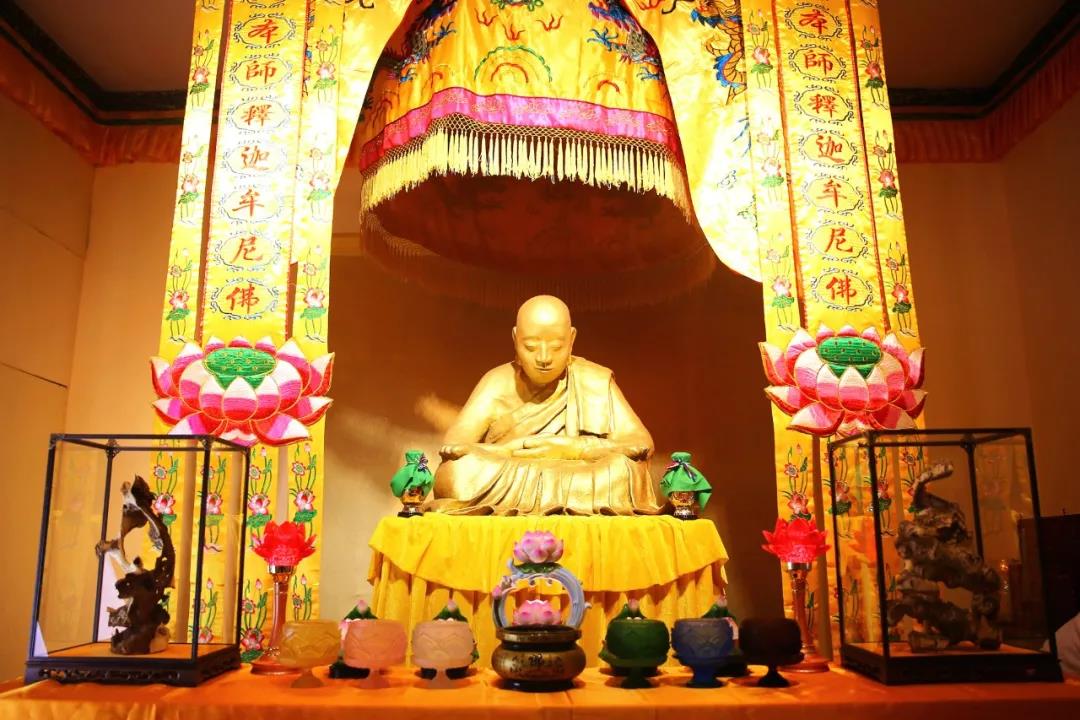 梵僧隐修 · 洞天奇观 | 俗称岩庵的天台山慈恩寺