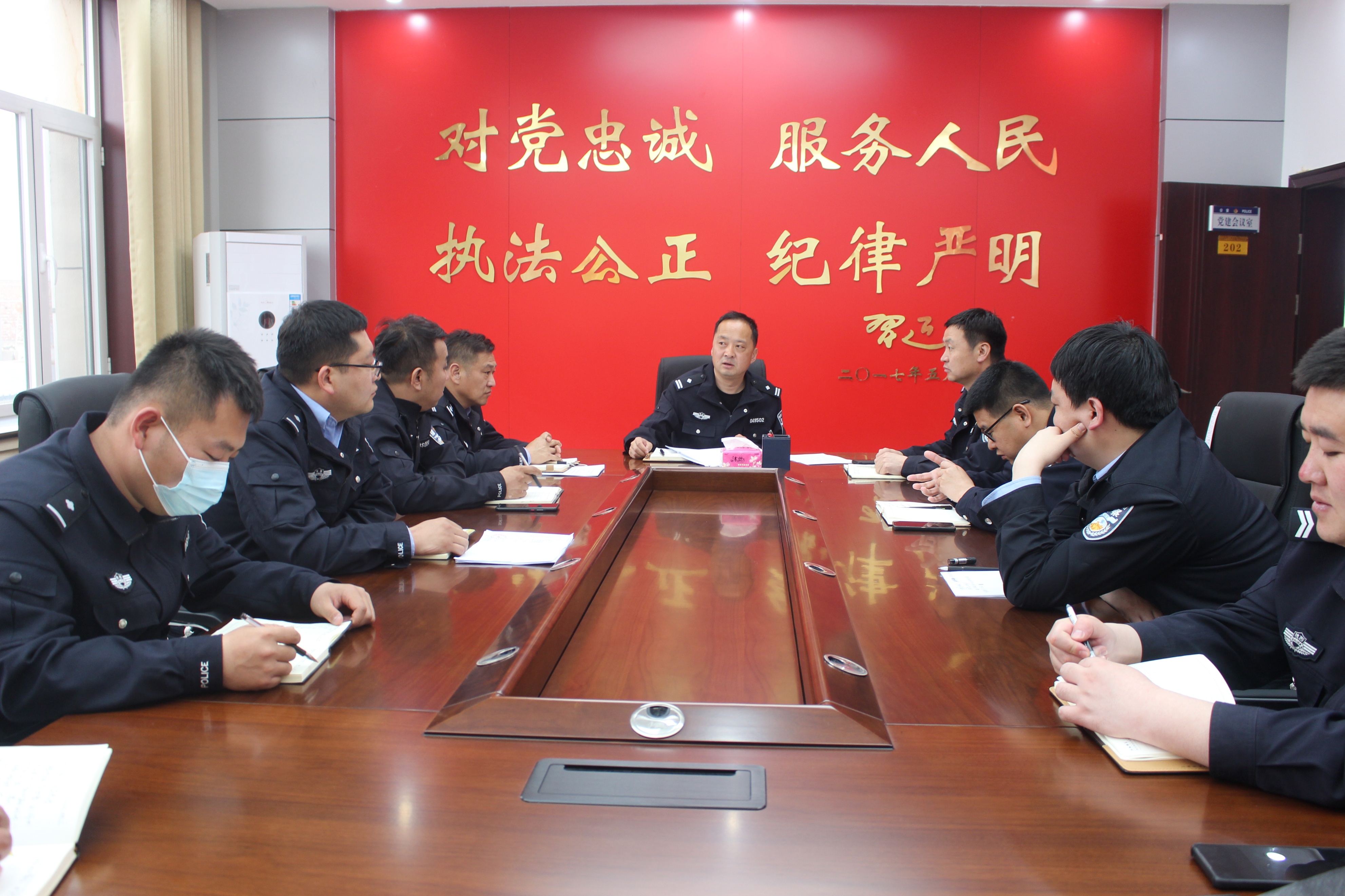 神木公安尔林兔派出所组织学习保密工作法律法规 切实加强保密工作意识