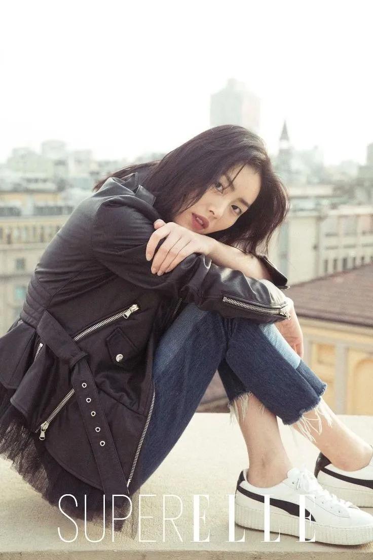 刘雯与井柏然牵手，这张亚洲面孔在秀场，杂志，奢侈品获誉无数