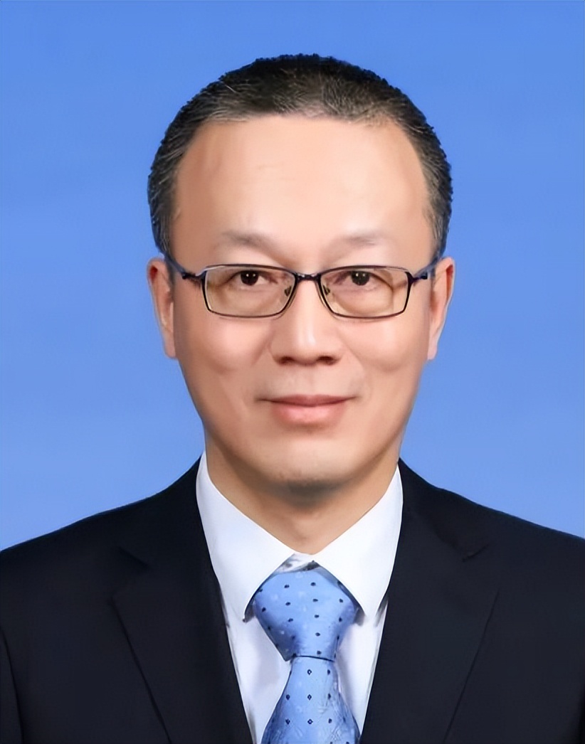 北京理工大学换帅：本科毕业于中科大，硕博均在北理工就读