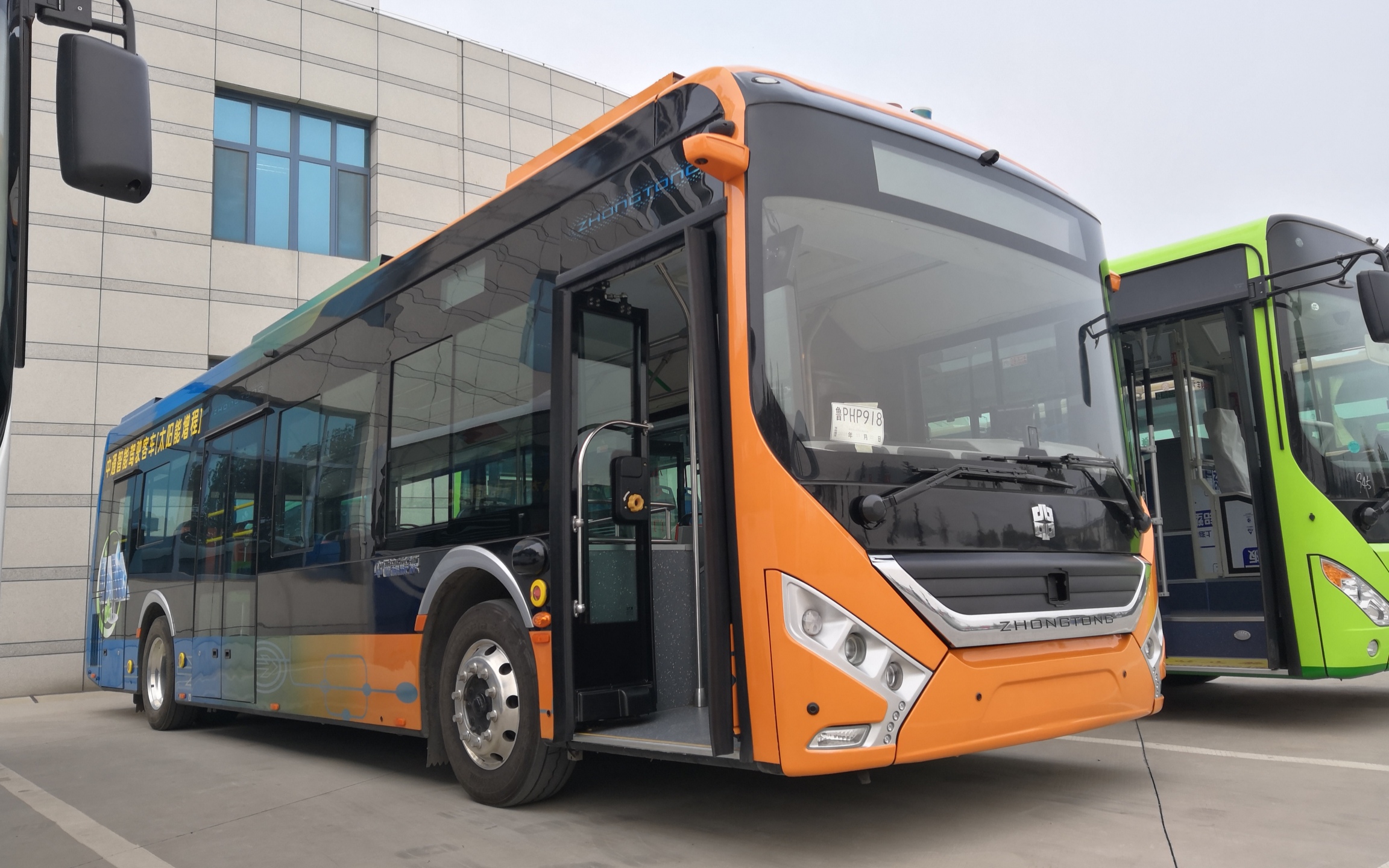 京东要进军外卖业务 | 中通客车 完成太阳能增程式智能驾驶客车研发