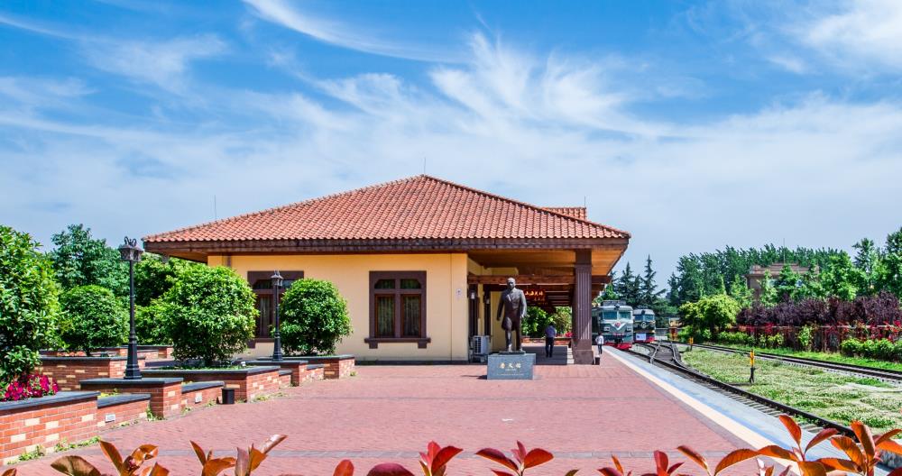 西南交通大学2022招生7490人，理工类占比达79%，川渝两地占三成