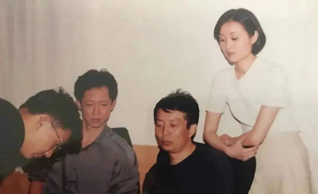 吴越的父亲吴颐人：名和利我都有，最大的心愿是当岳父做姥爷