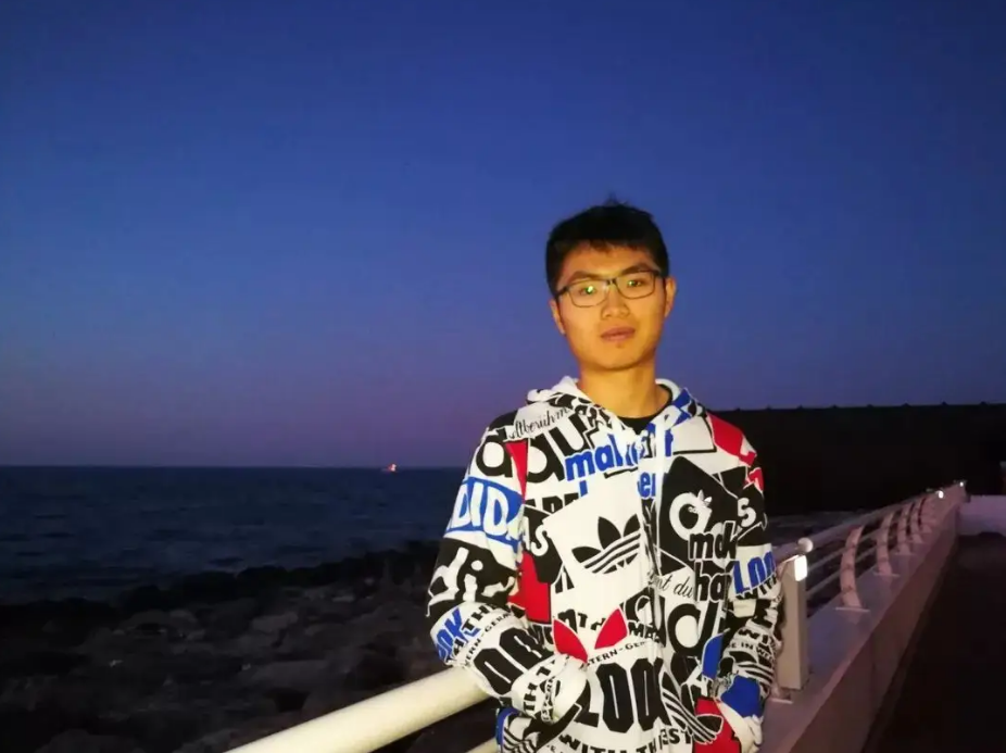 那些成为高考状元的学生，都来自什么家庭？很多都是“三有家庭”