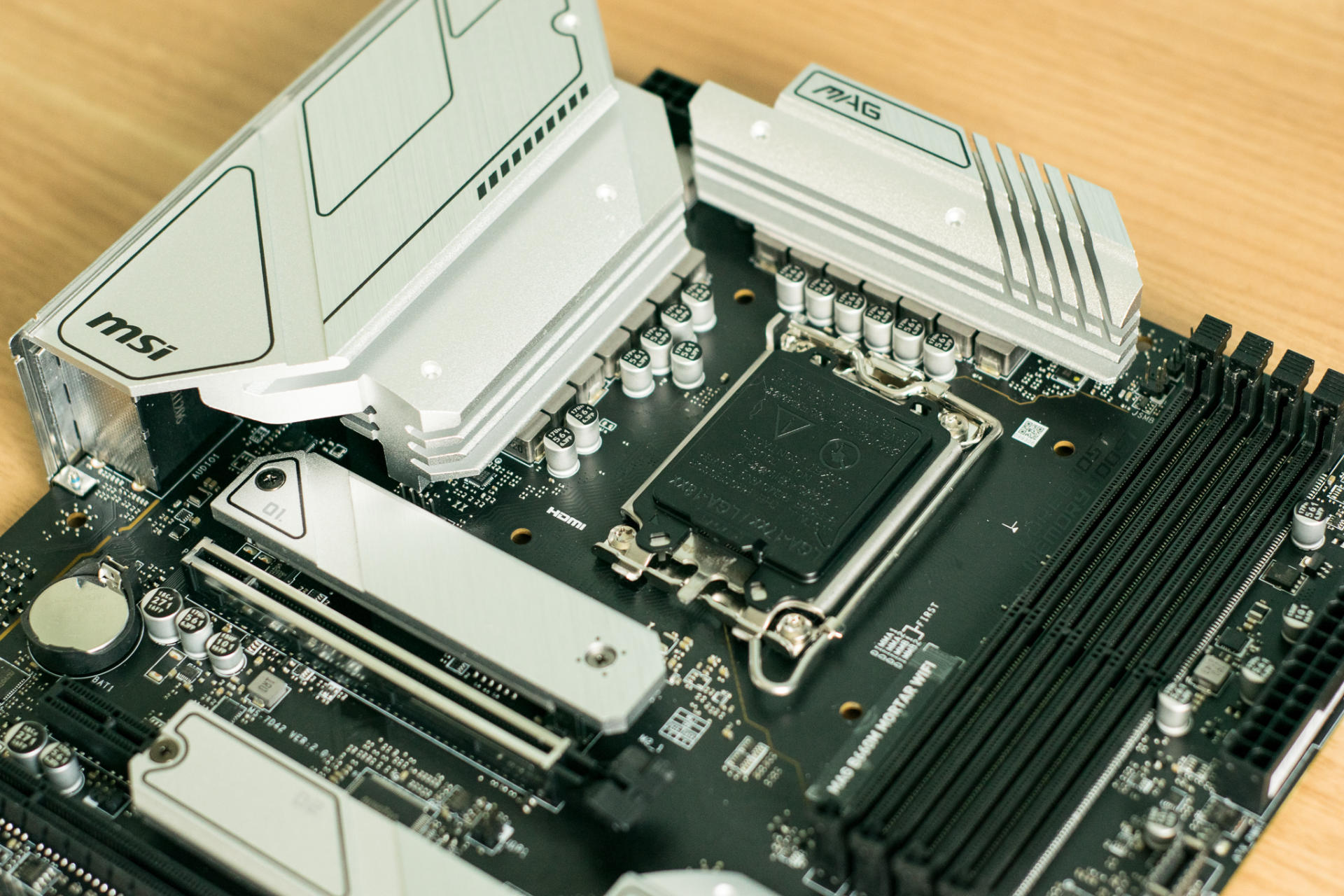 终于降价了，漂亮用得起的DDR5内存灯条，新品七彩虹CVN DDR5实测