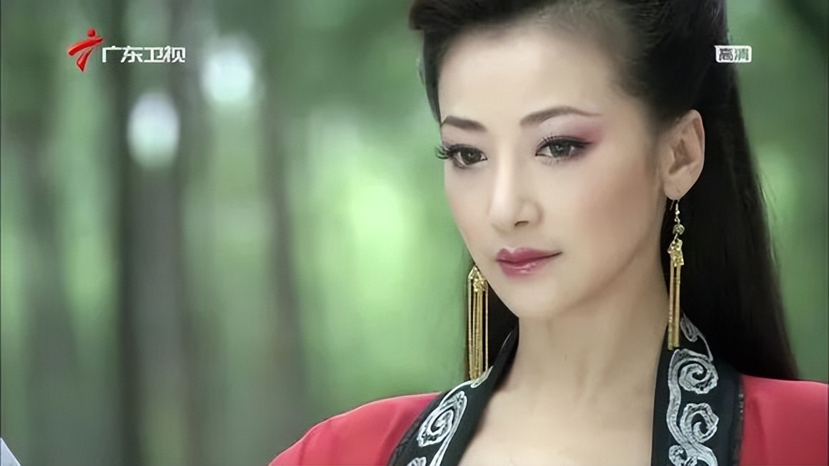 16位同一角色，前期单纯萝莉PK后期腹黑御姐！谁的黑化最带感？