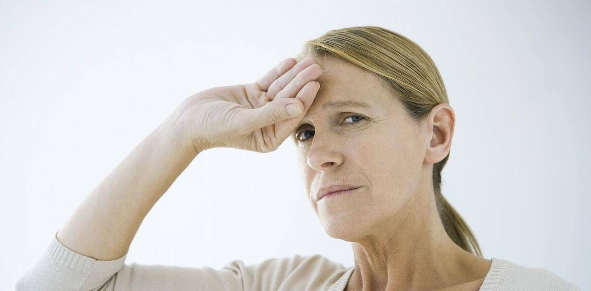 出现这4个症状，可能是“脑供血不足”，提醒：越早做这2件事越好