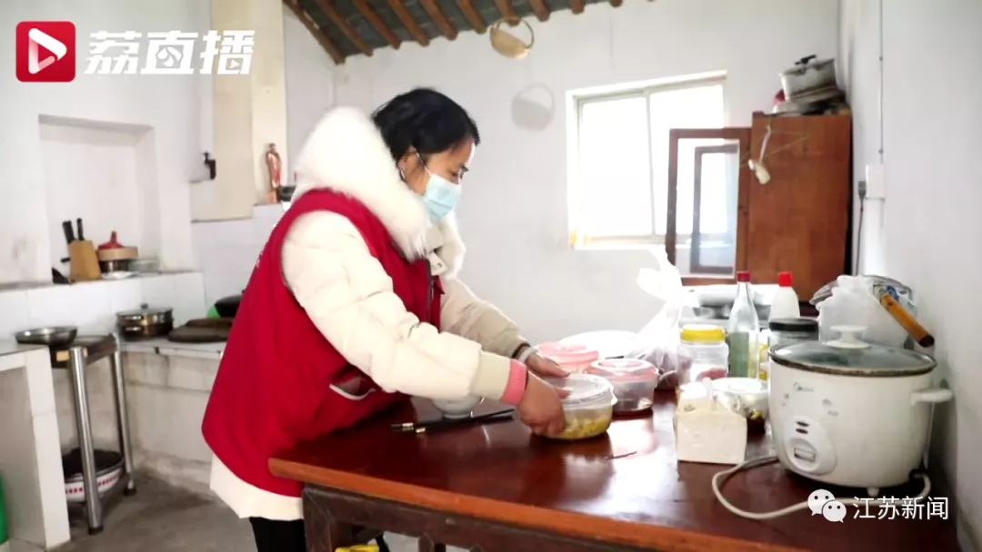 真有免费午餐？还能送餐上门！这个社区的老人们享福啦！│温暖多一度