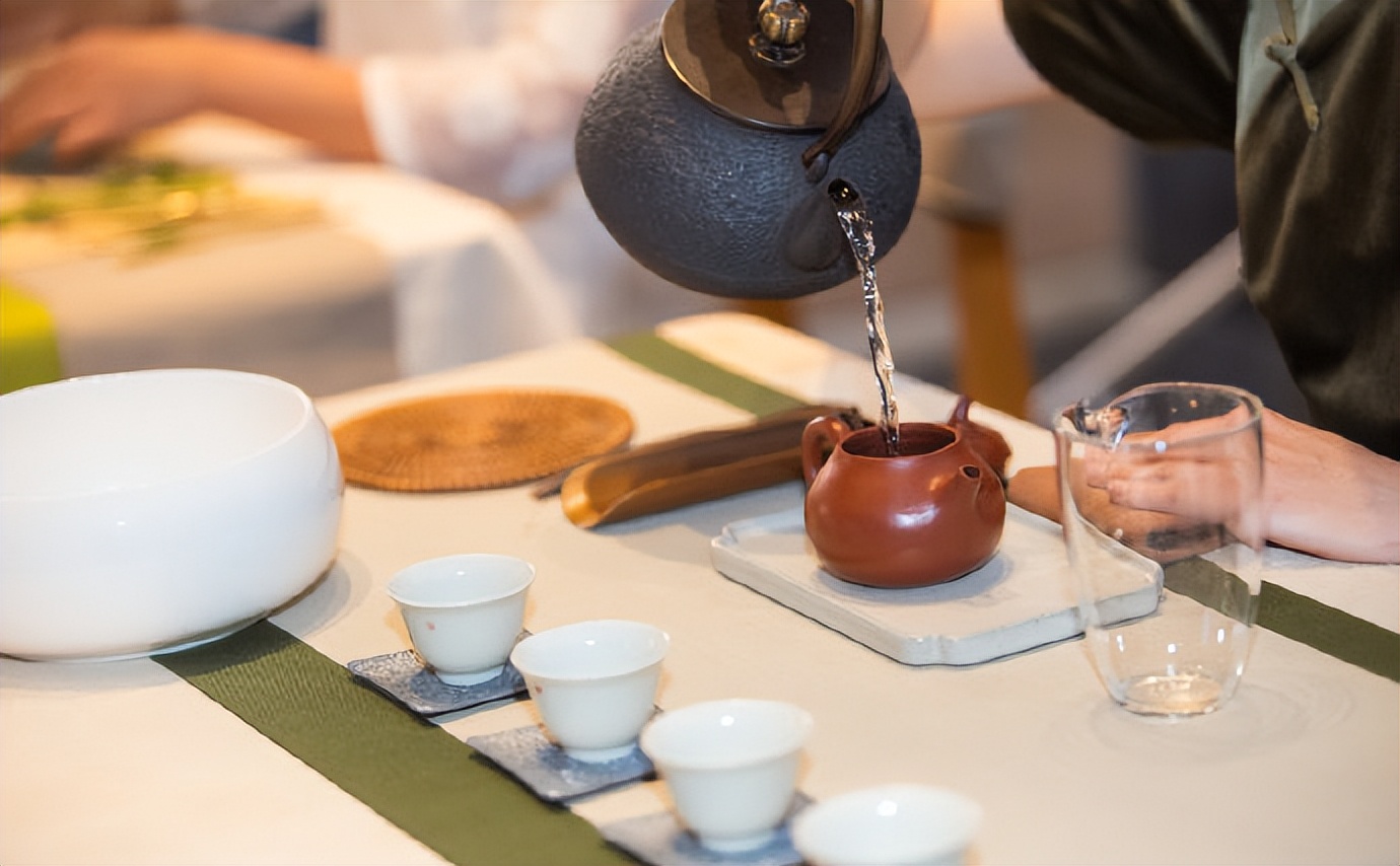 60岁老茶痴的无奈：我老了，谁继承我的1吨茶叶？