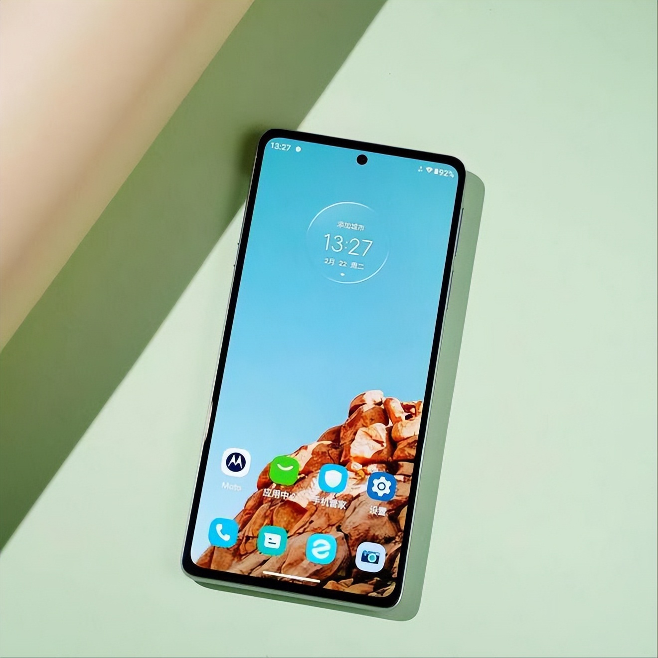 安兔兔618性价比排行：摩托罗拉拿下双冠，OPPO、红米甘拜下风