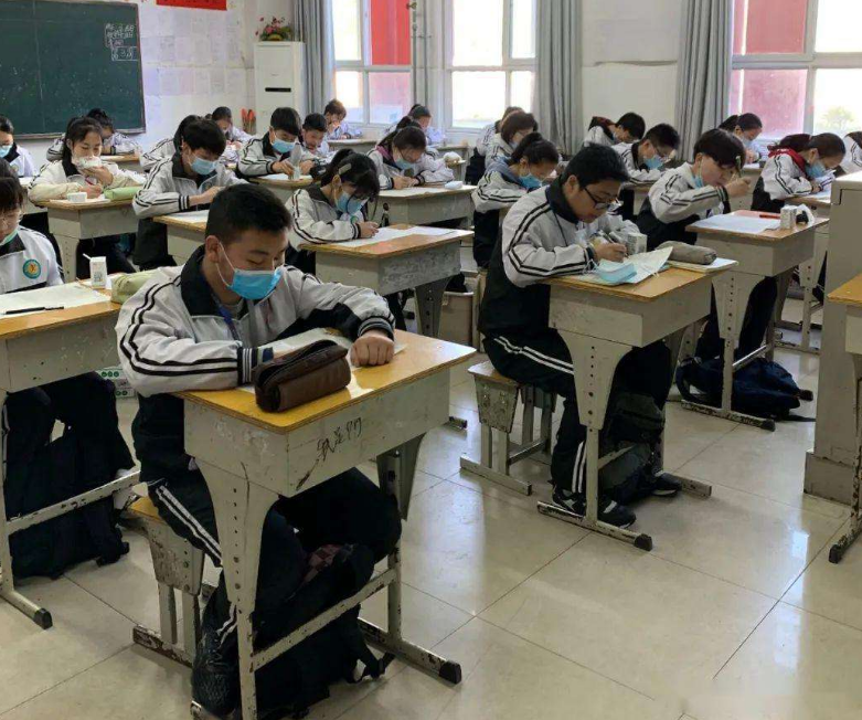 高考体检要“全脱光”？身高不到1米5不能考试？学生难以接受